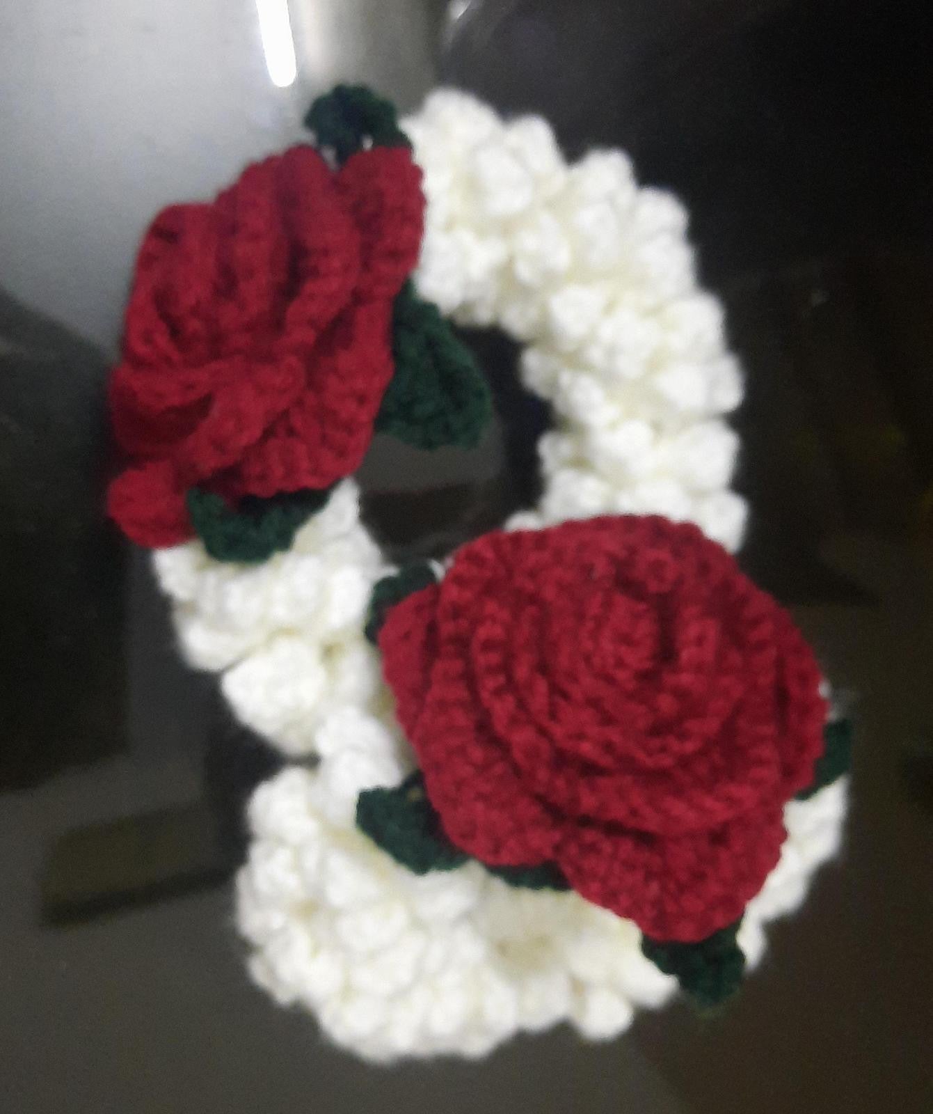 Hand Made Gajra & Bindi