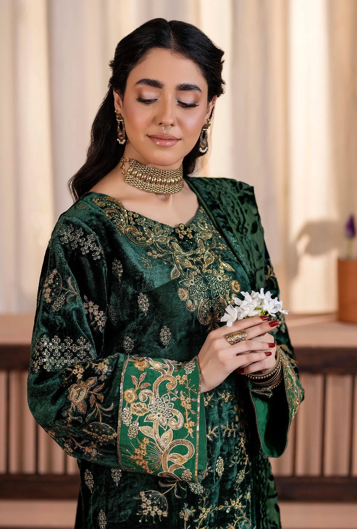 Plachi-0005 Stitched Embroidered Velvet Salwar Kameez with Velvet Shawl