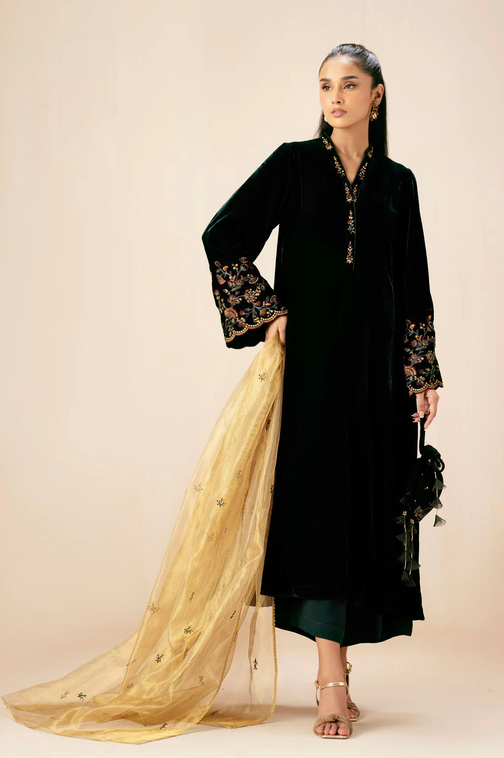 EMBROIDERED SUIT