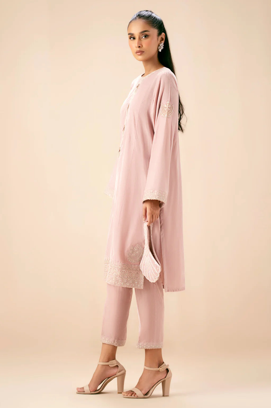 EMBROIDERED SUIT