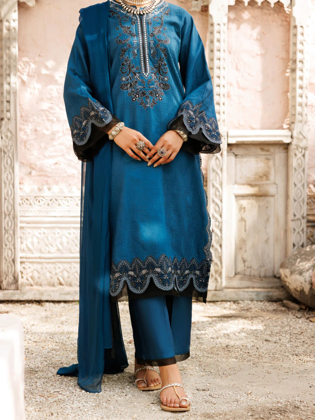 ALP-3PS-2175 – 3-Piece Stitched Suit