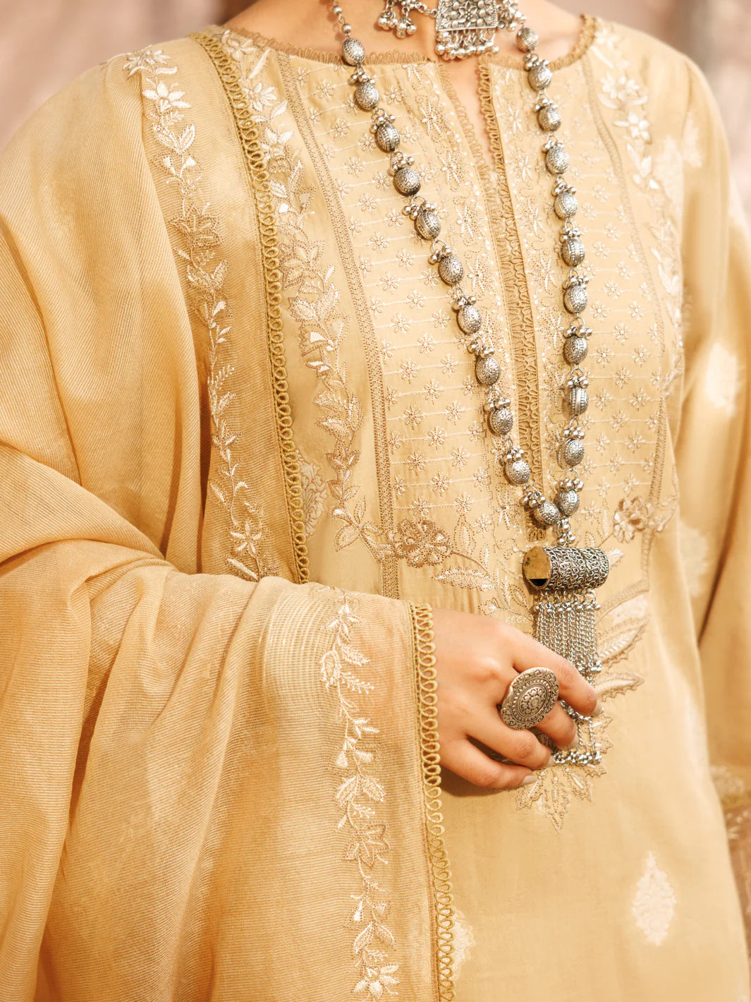 ALP-3PS-2176 – Beige Jacquard Embroidered