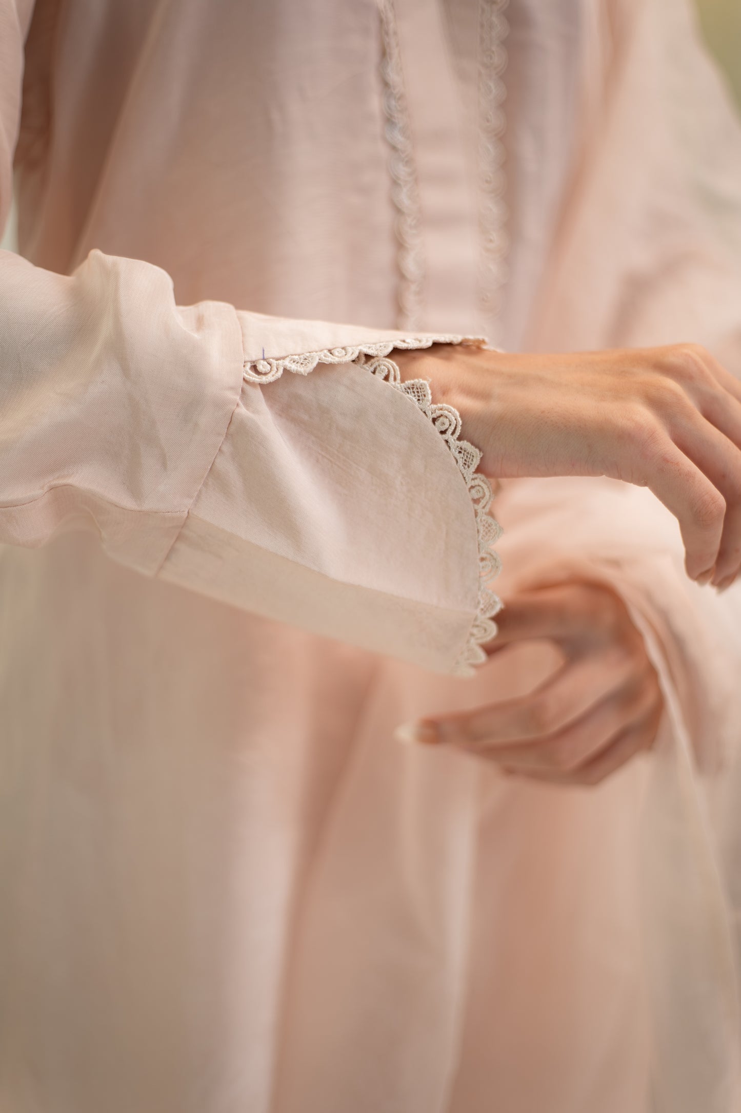 MSP 305 - Off-White Farshi Silk 3-Piece Outfit