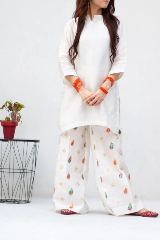 MSP-010-AYSE | White Seesha Silk With 3 Tone Dupatta