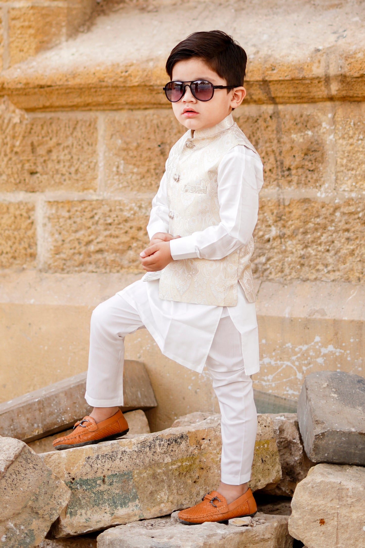 Off White Waistcoat Suit - WKS 015