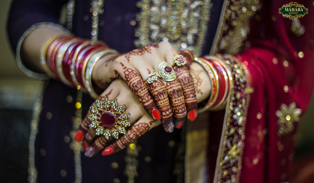 What Should a Bridesmaid Wear to an Indian or Pakistani Wedding?