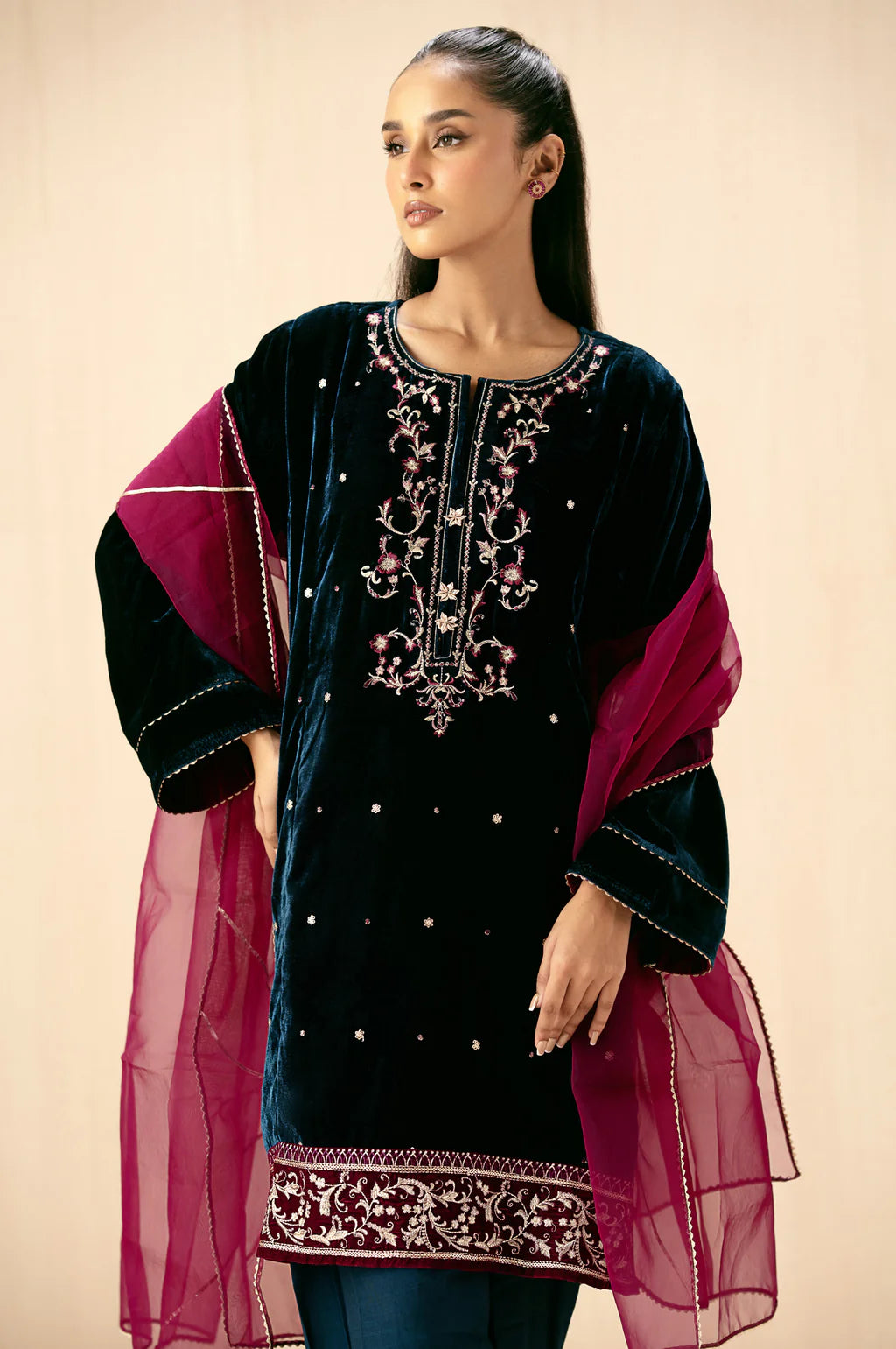 EMBROIDERED VELVET SUIT