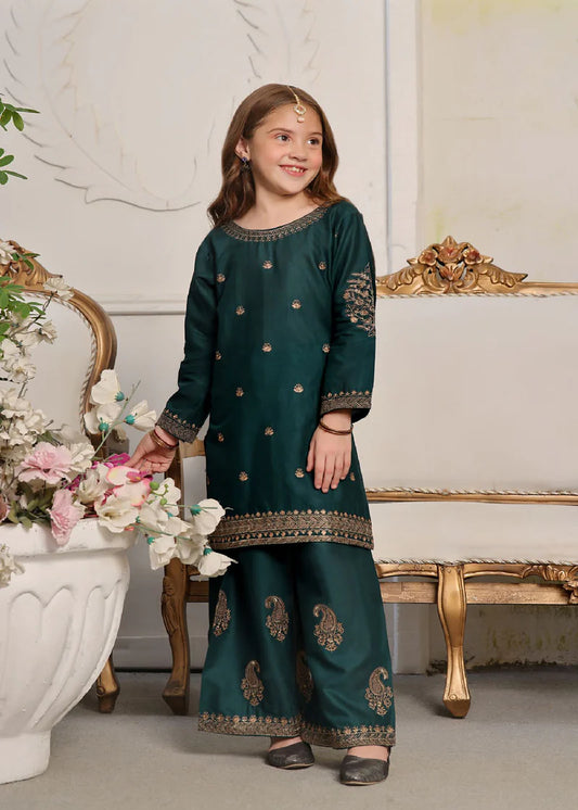 Full view of Geet green kurta set with bell-bottom trousers for girls