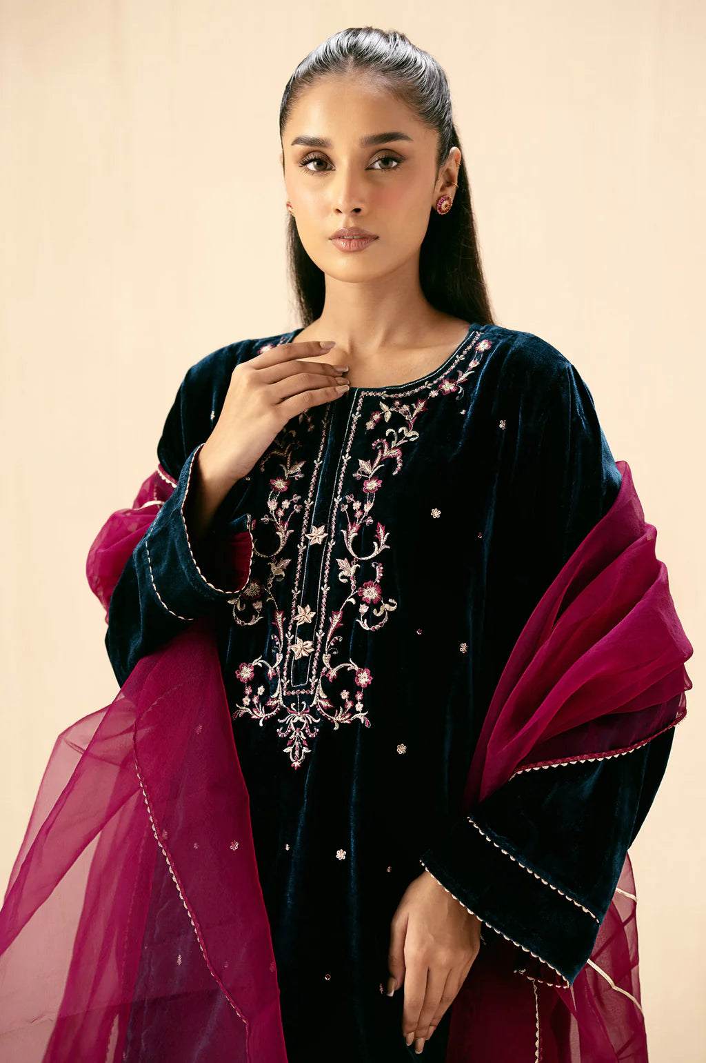 EMBROIDERED VELVET SUIT