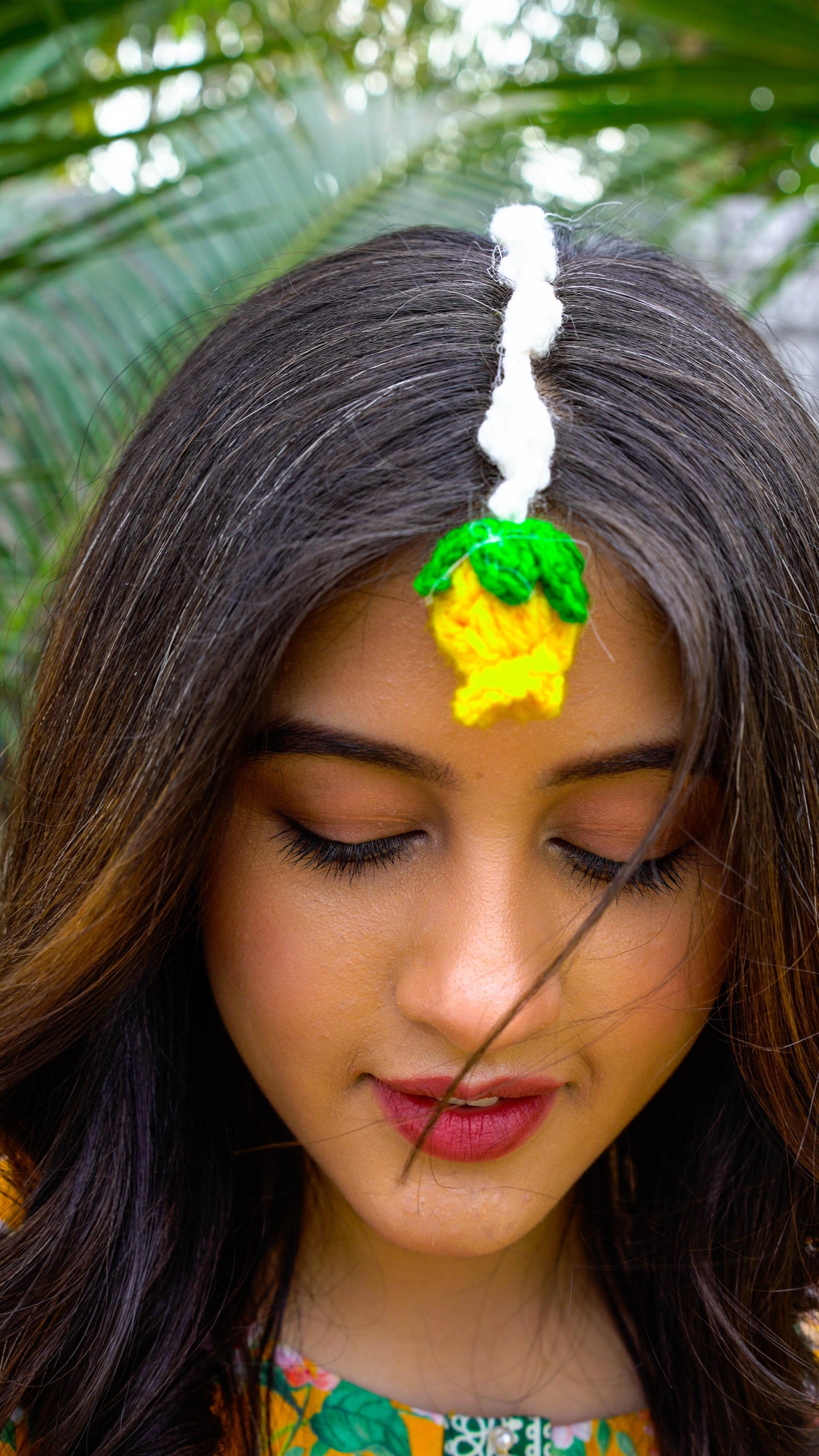 Hand Made Gajra & Bindi