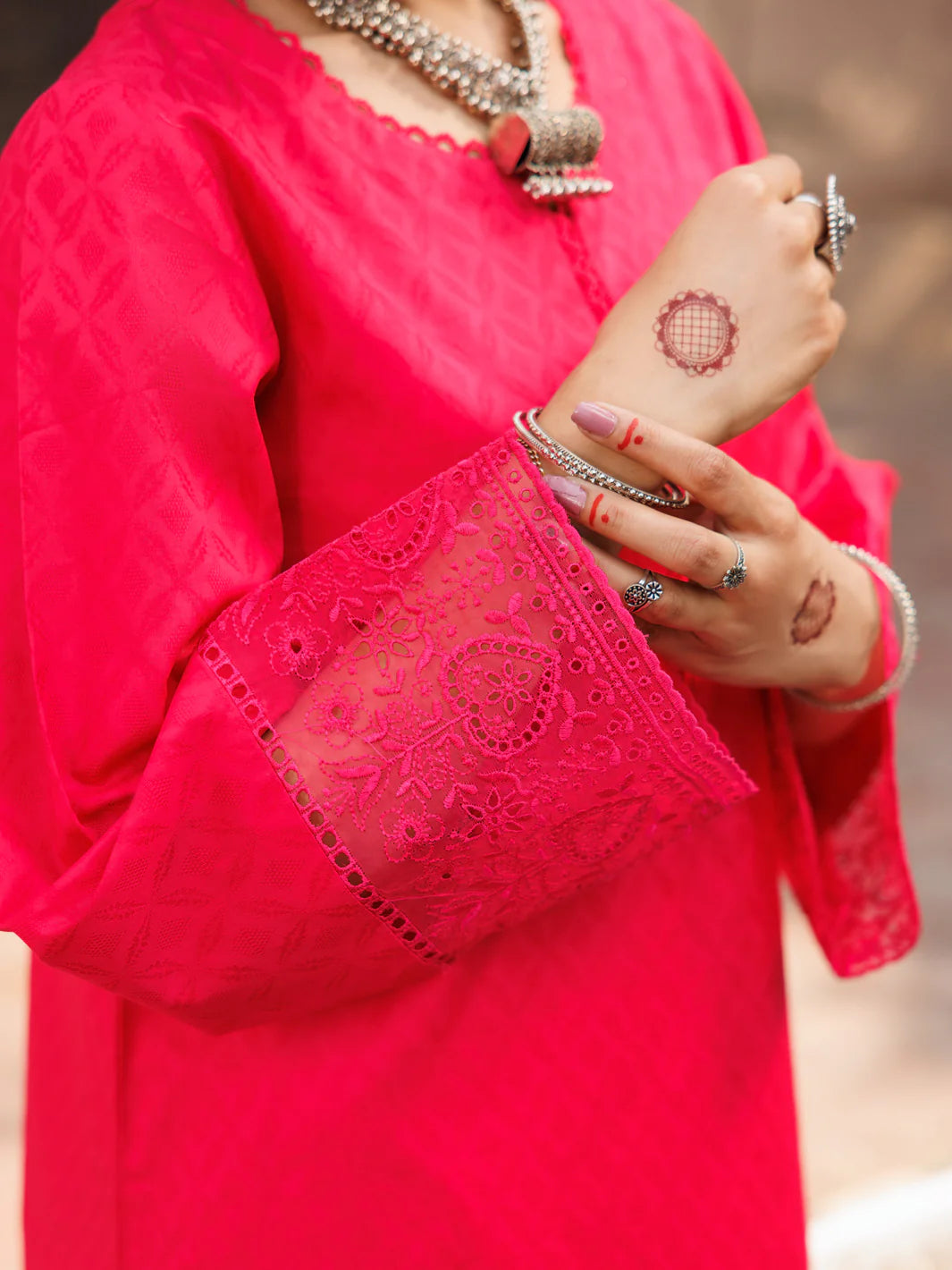 AL-2PS-LKS-1054 – Pink Schiffli Embroidered 2-Piece Stitched Suit