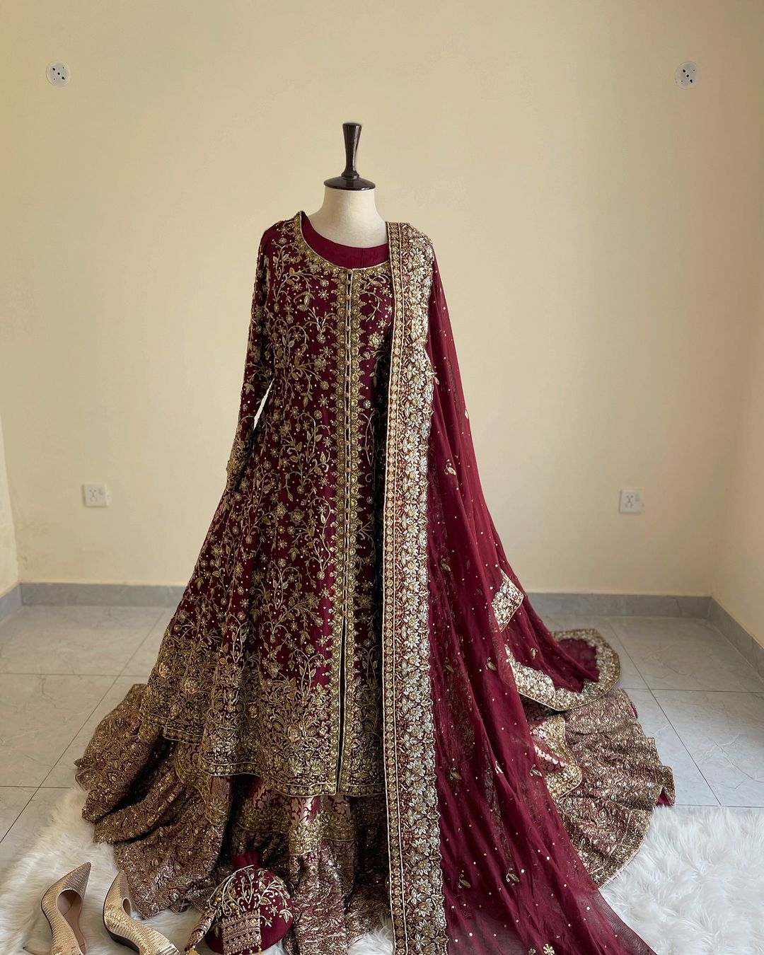 Hand embroidered Pakistani bridal Pishwas Lehenga in khadi net