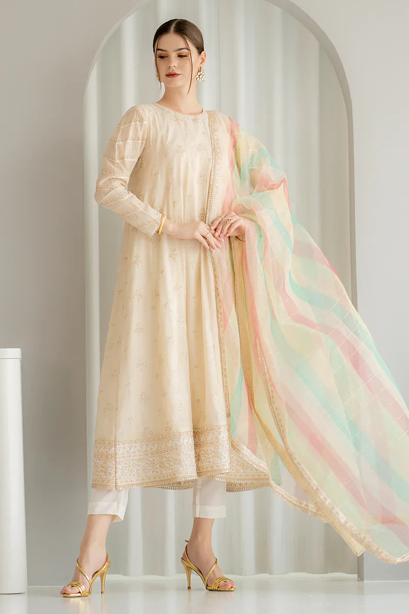 Cream embroidered kurta set with sequins details