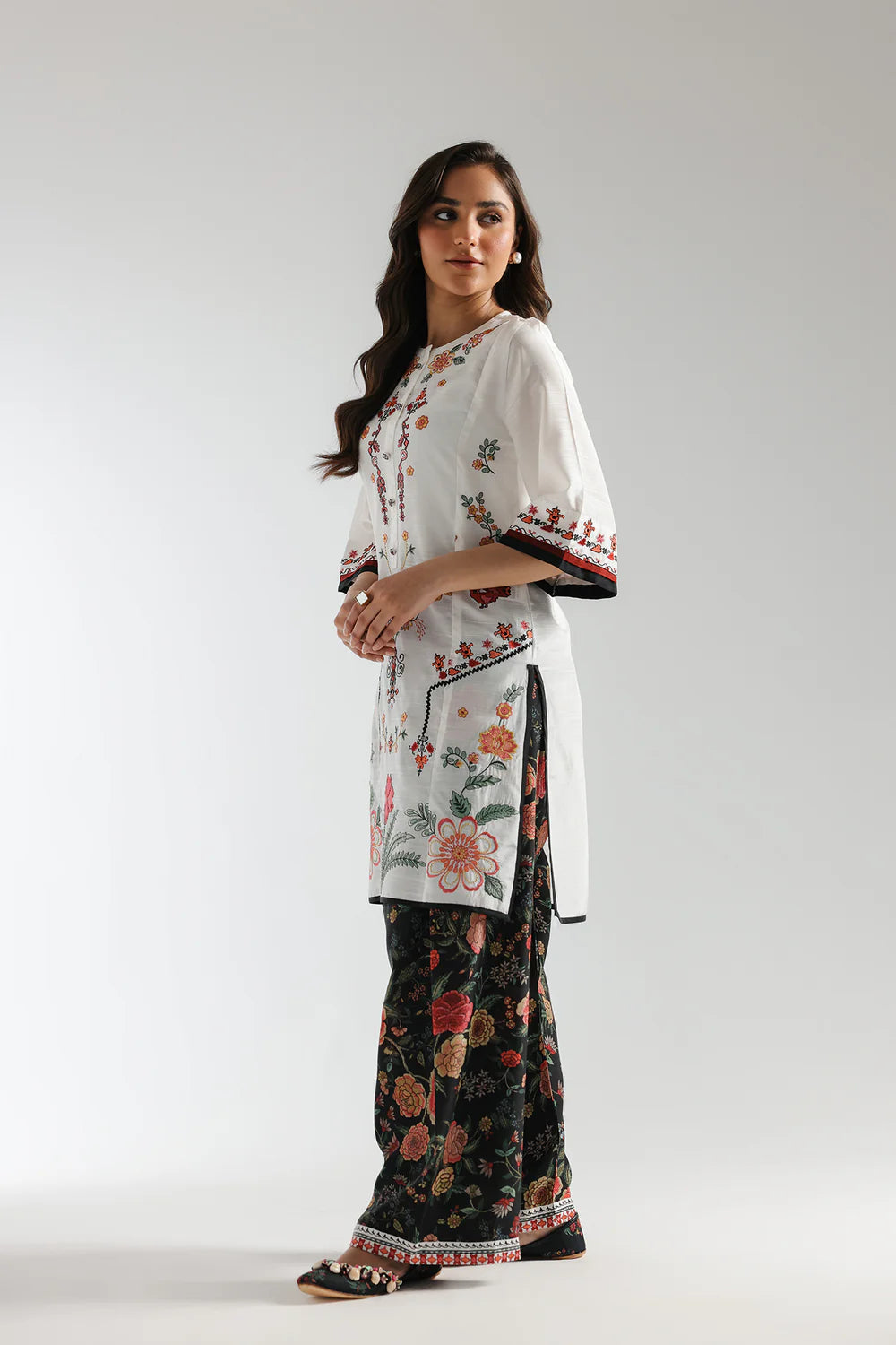 Embroidered Suit – Off White - Black Shalwar