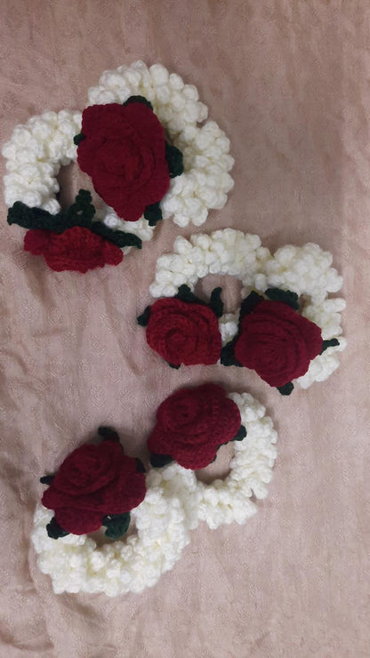 Hand Made Gajra & Bindi