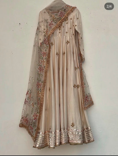 EMBROIDERED PISHWAS 2-Pcs