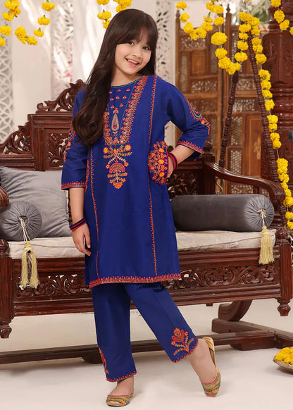 Traditional Eastern kurta set for girls in soft colors