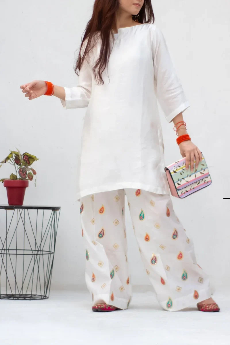 MSP-010-AYSE | White Seesha Silk With 3 Tone Dupatta