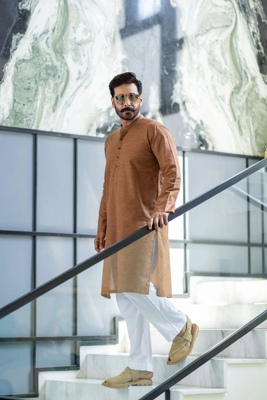 Mustard kurta and trouser set in blended fabric