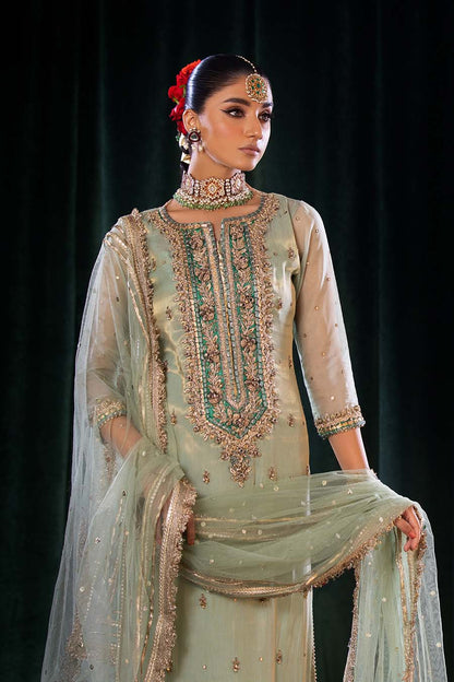 Elegant Kora and Dabka embroidery on shirt sleeve