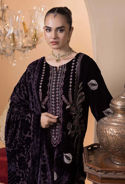 detailed embroidery on Plachi-4233 Stitched Embroidered Velvet Salwar Kameez with Velvet Shawl