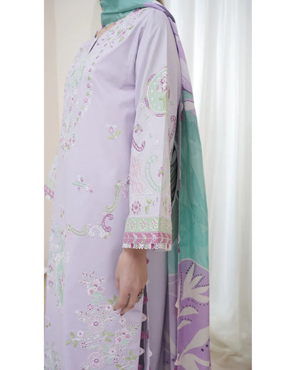 Atiya Irfan Collection 08