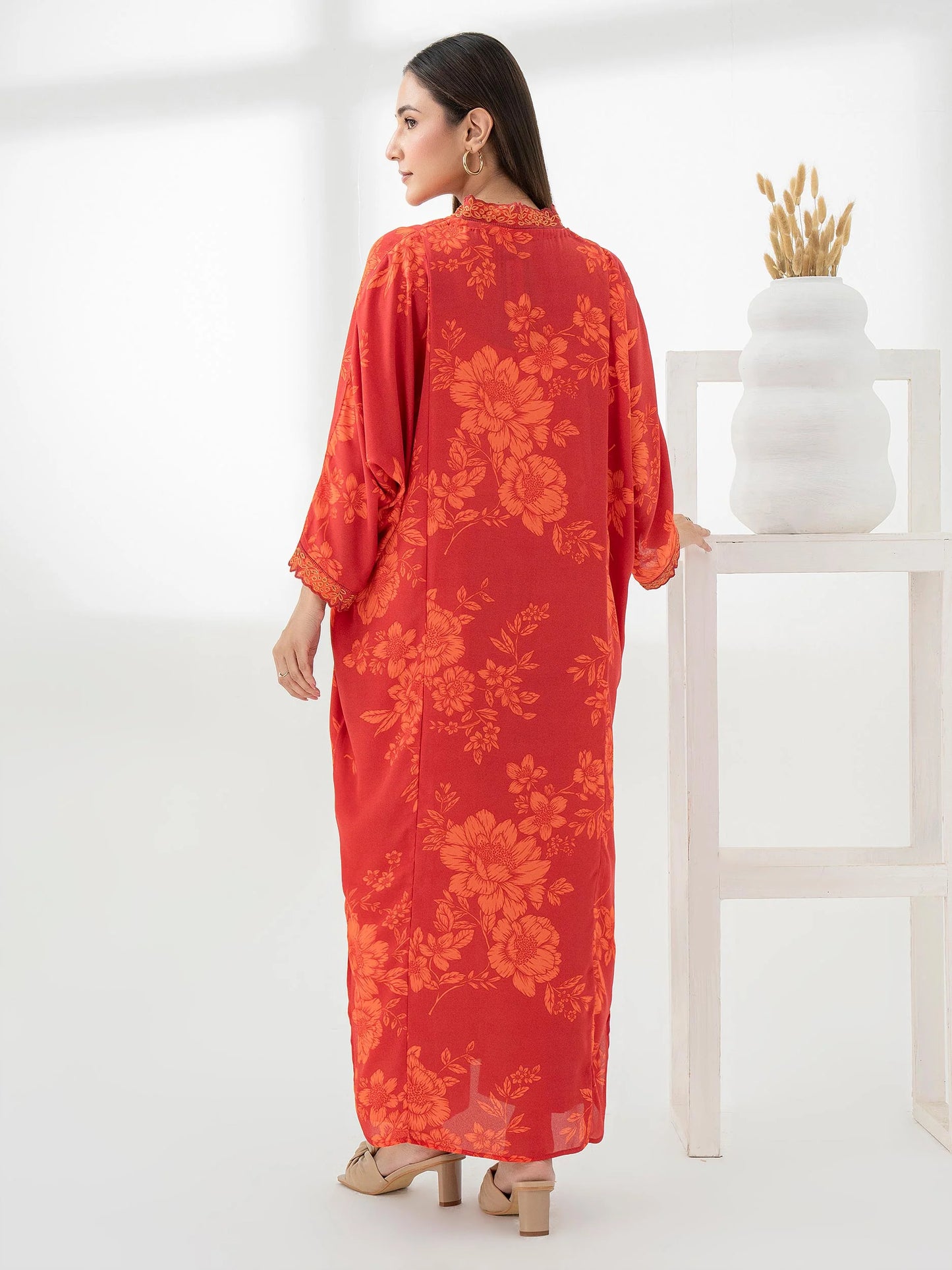 back-Grip-Kaftan-Embroidered-Pret