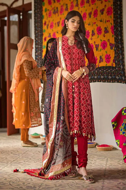 3PC Stitched Gold Printed Lawn Suit - Front - Pakistani fashion