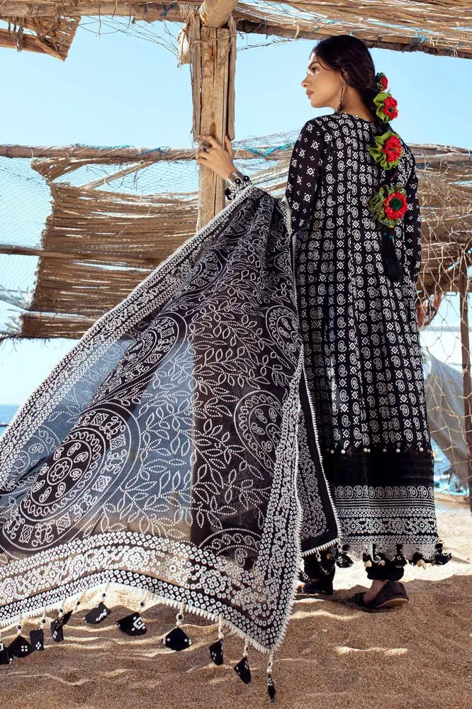 Embroidered Detailing on Pakistani Lawn Suit