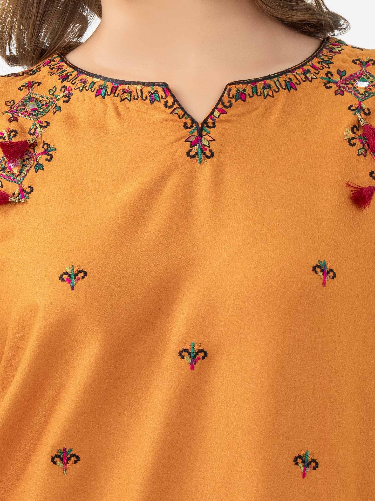 close-shirt-Crepe-Kurti-Embroidered-Pret