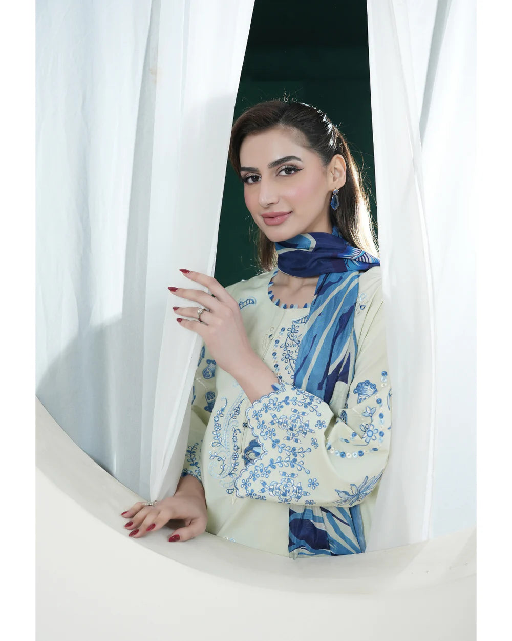 Atiya Irfan Collection 10