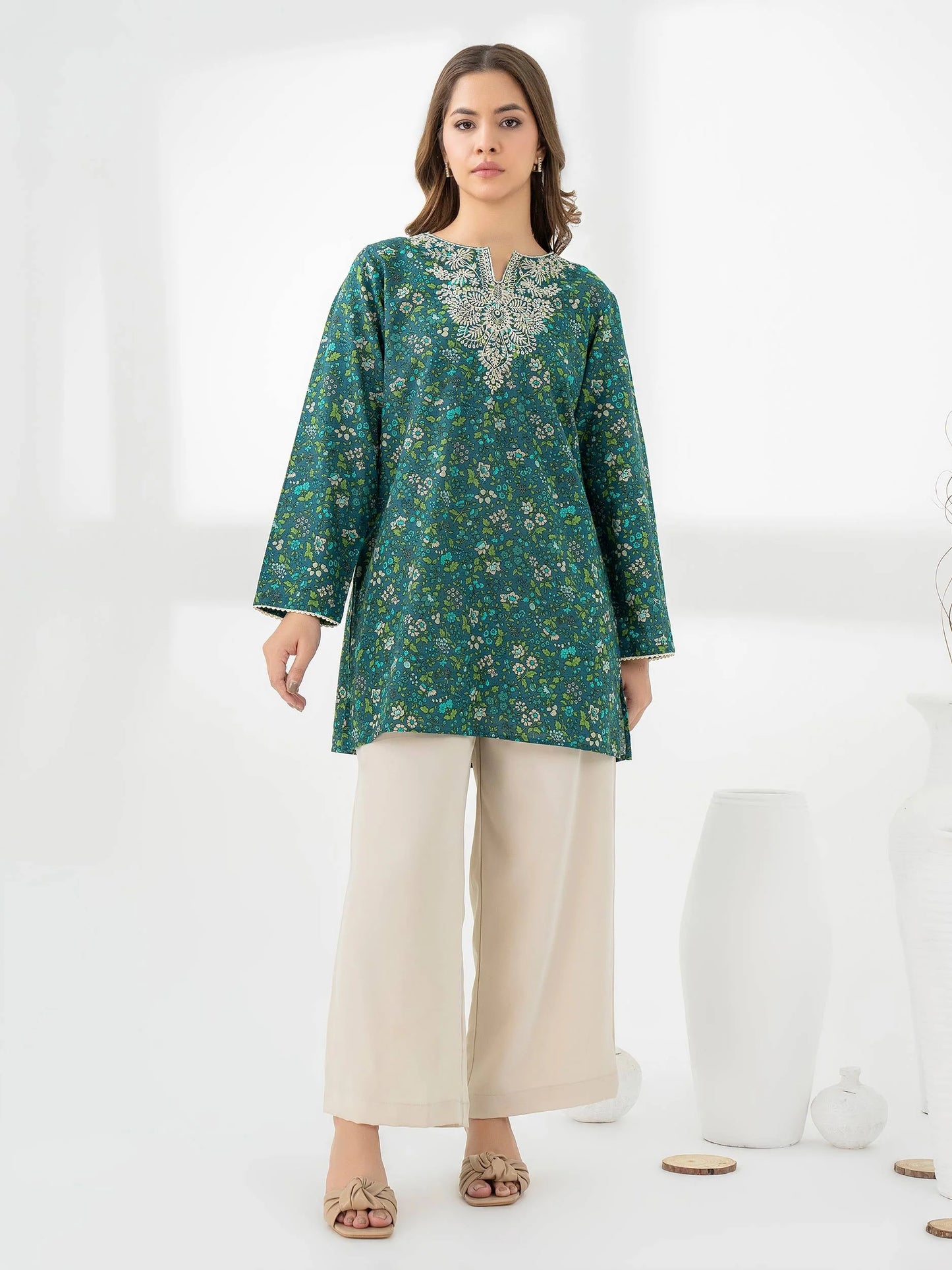 front-view-Khaddar-Kurti-Embroidered-Pret