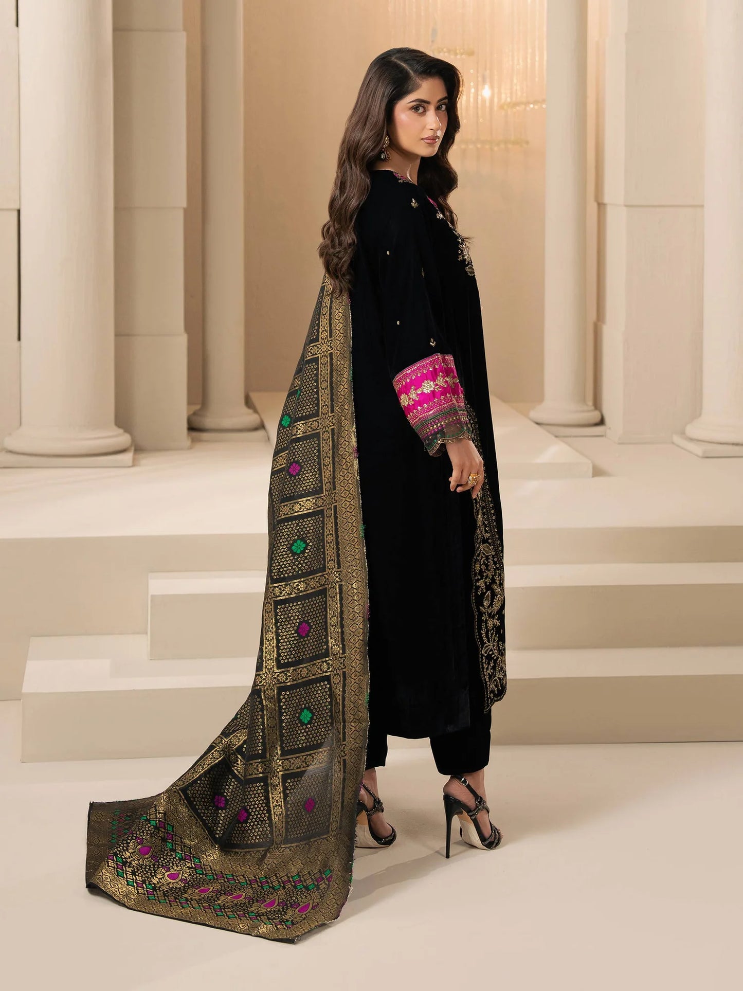 3 Piece Velvet Suit-Embroidered (Pret)