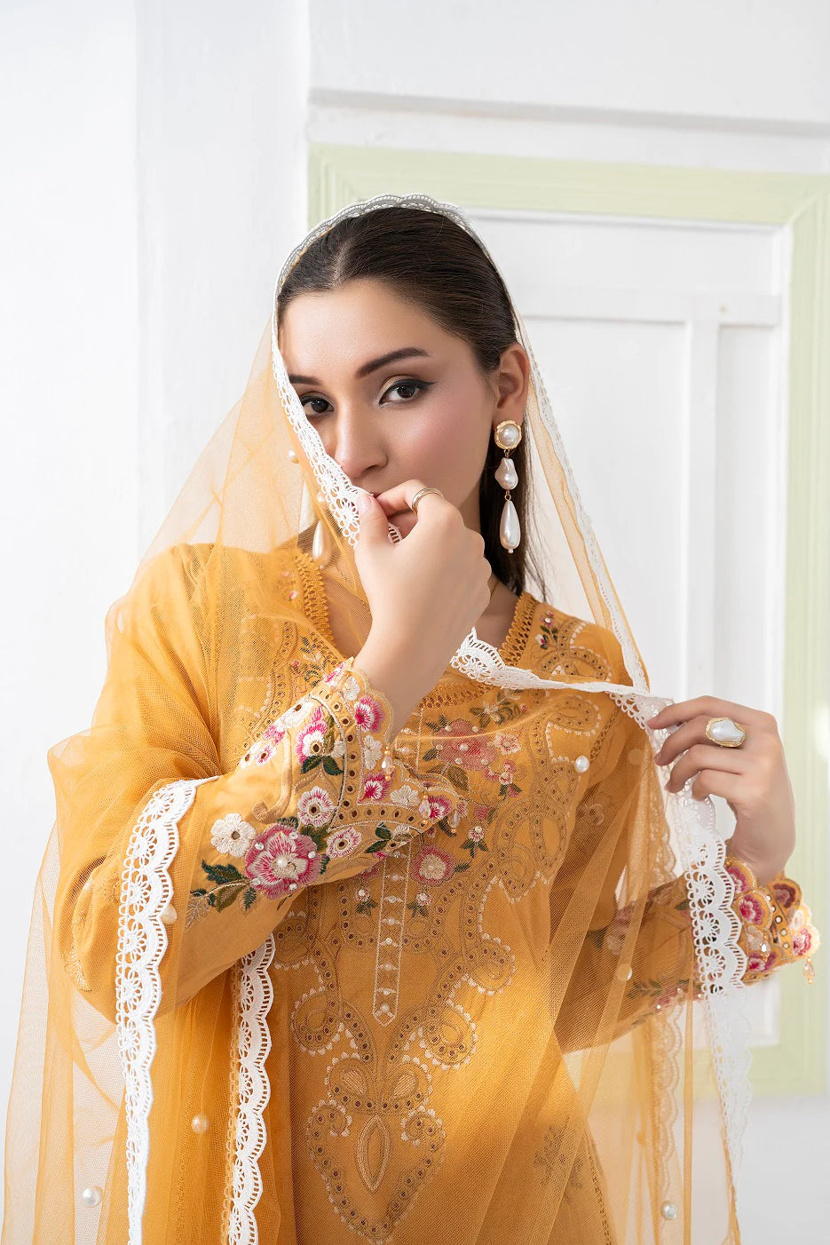 NF-6650 Yellow Chicken Stitched 2PC