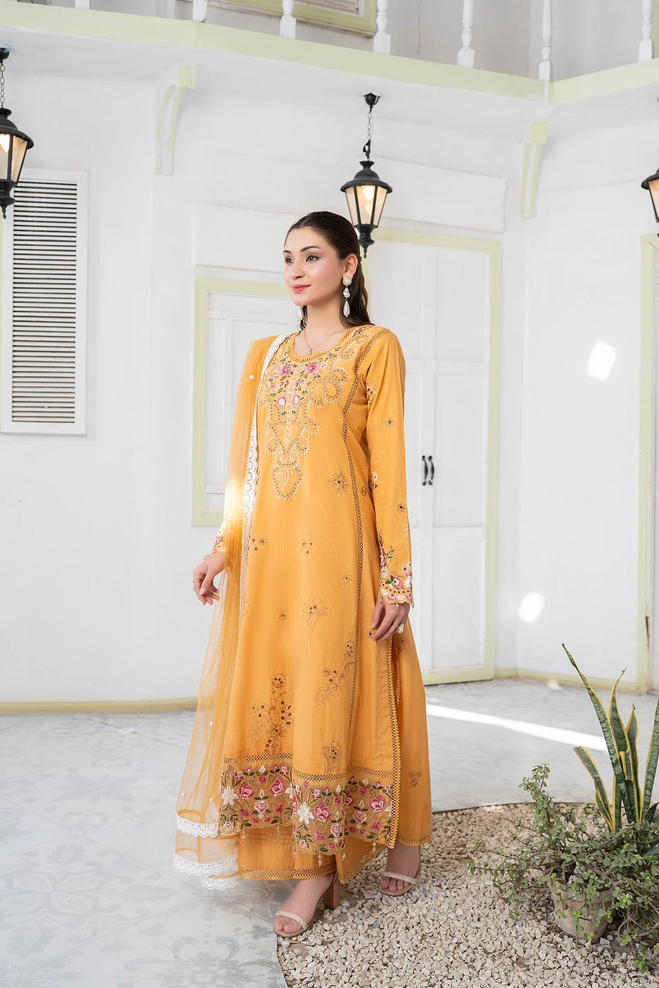 NF-6650 Yellow Chicken Stitched 2PC