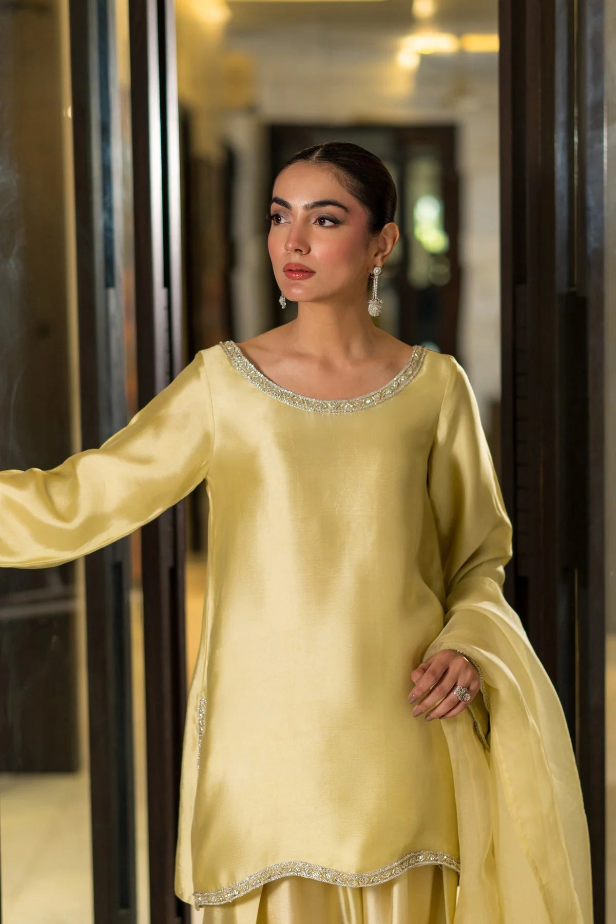 MAHIRA By MAHABA