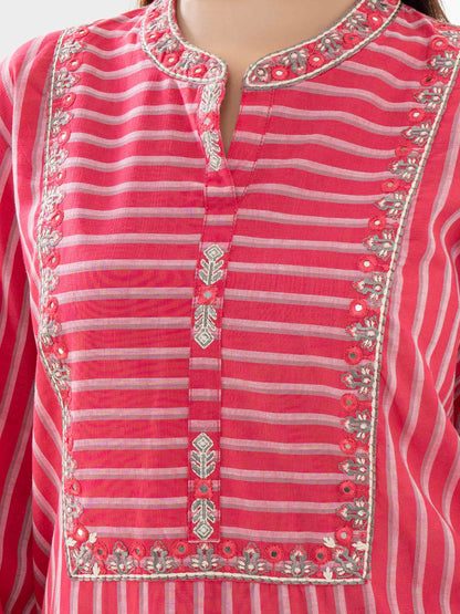 neckline-2-Pc-Yarn-Dyed-Suit-Embroidered-Pret-pink