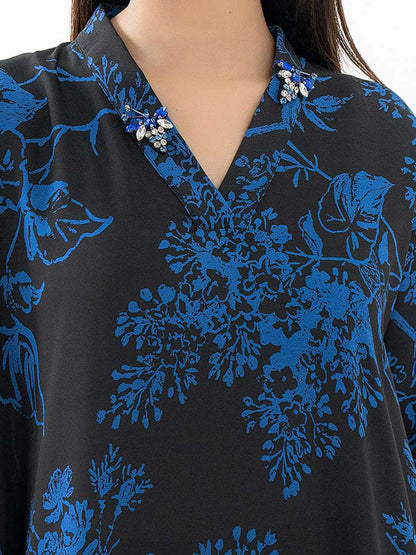 neckline-Grip-Shirt-Printed-Pret