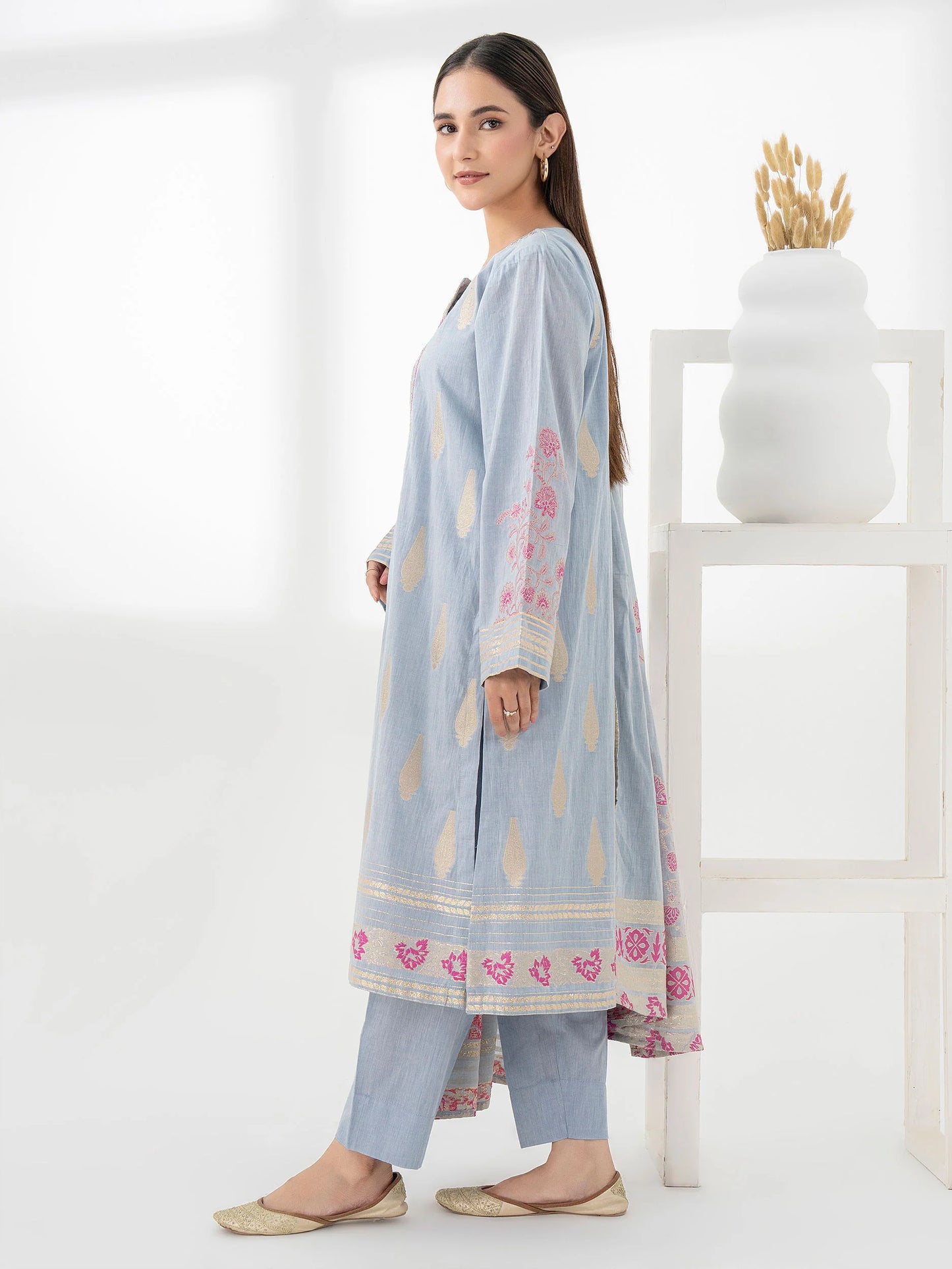 side-look-3-Piece-Jacquard-Suit-Embroidered-Pret