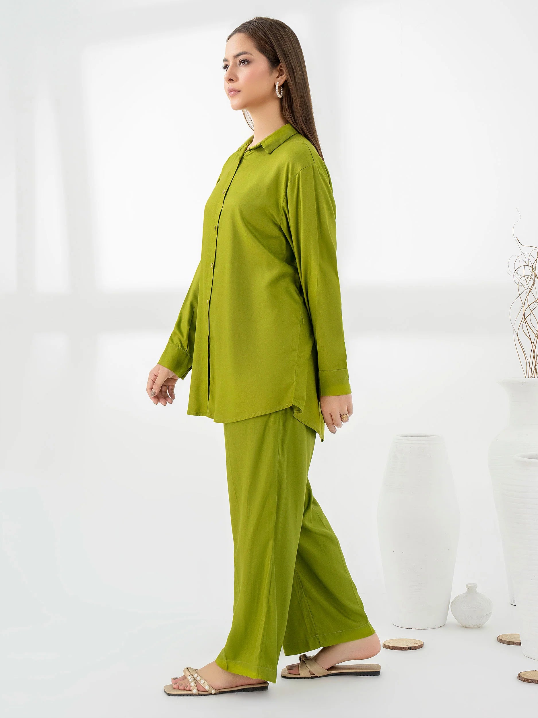 side-look-Dyed-Crepe-Co-Ord-Set-Pret-Green